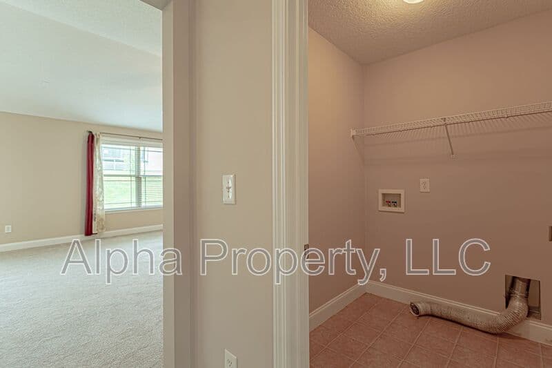 Greer House: 39 Nautical Dr