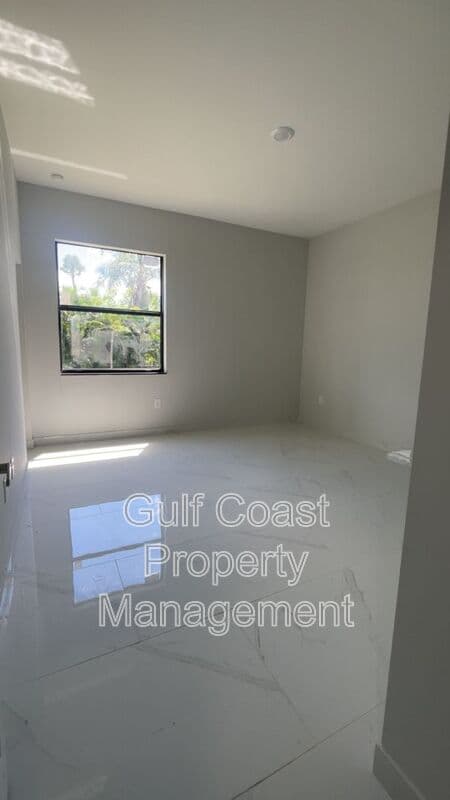 Cape Coral House: 1114 NW 22nd Terrace