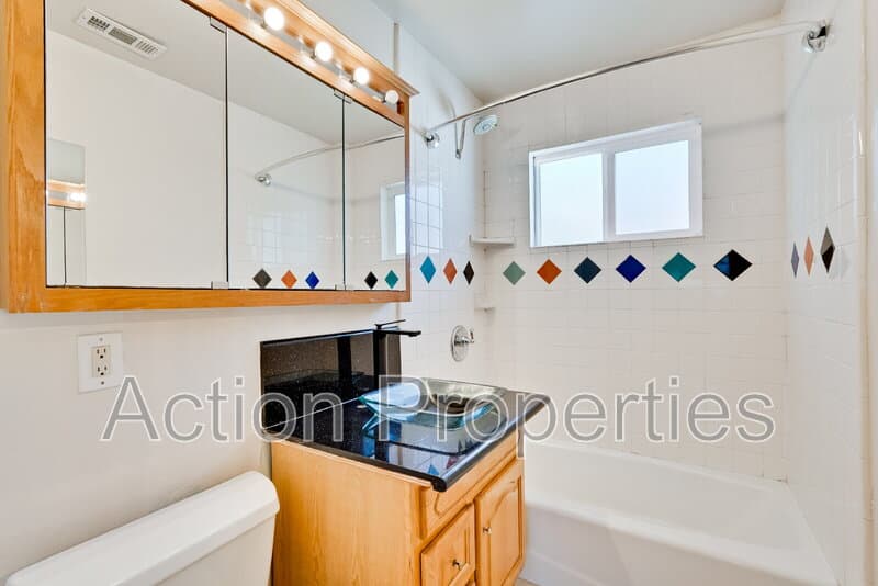 Sunnyvale Condo: 439 Glendale Avenue