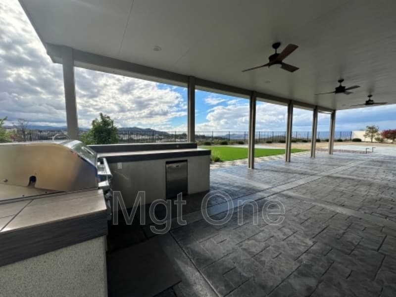 Riverside House: 16623 Key Lime Boulevard