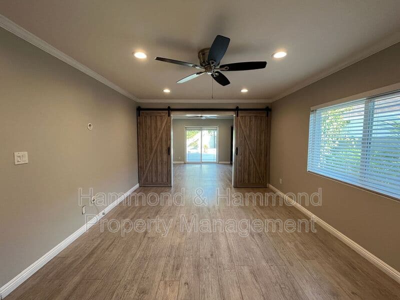 Granada Hills House: 10436 Amestoy Ave.