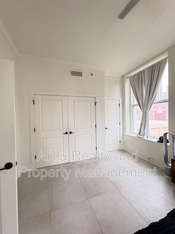 Atlanta House: 57 Forsyth St