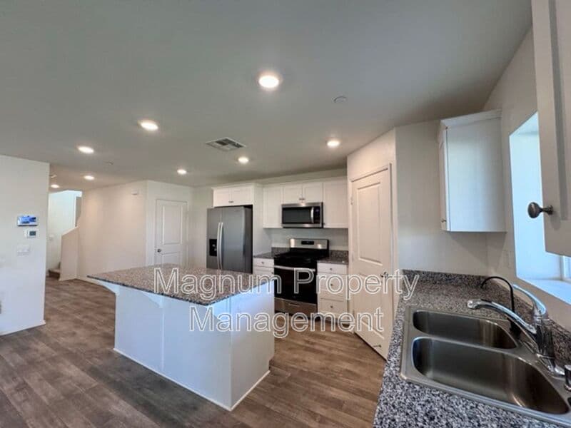 Winchester House: 28798 Enclave Ln