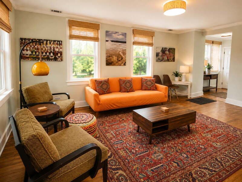 Savannah House: 830 E Park Ave