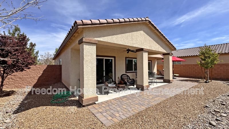 Pahrump House: 5245 East La Campana Drive