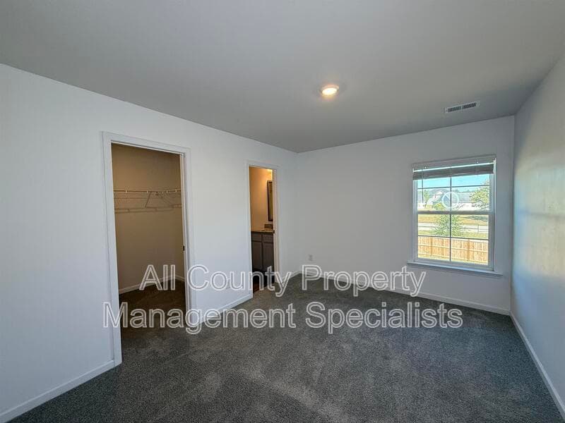 Hopkins House: 210 Bevington Brook Ln