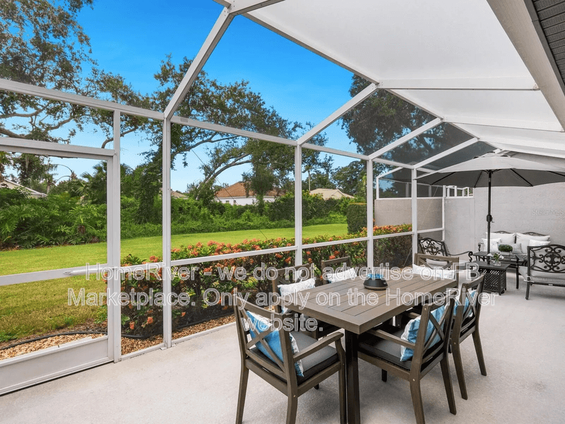Sarasota Condo: 4422 Winston Ln S
