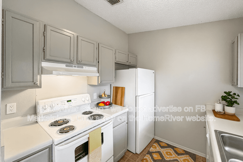 San Antonio House: 9739 Hidden Brk