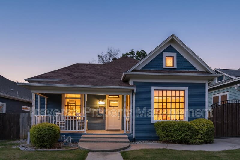 Fort Worth House: 1816 Washington Ave