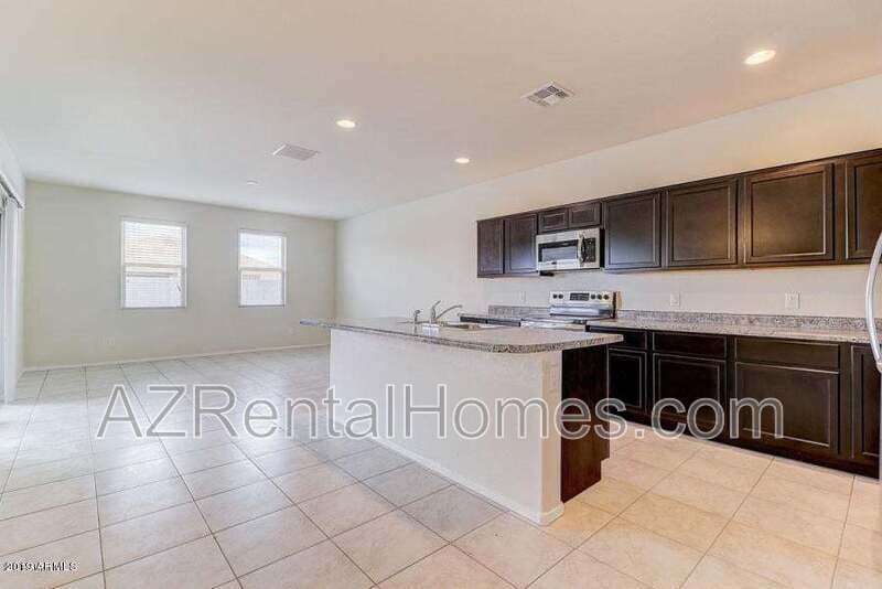 Maricopa House: 37748 W Bello Ln