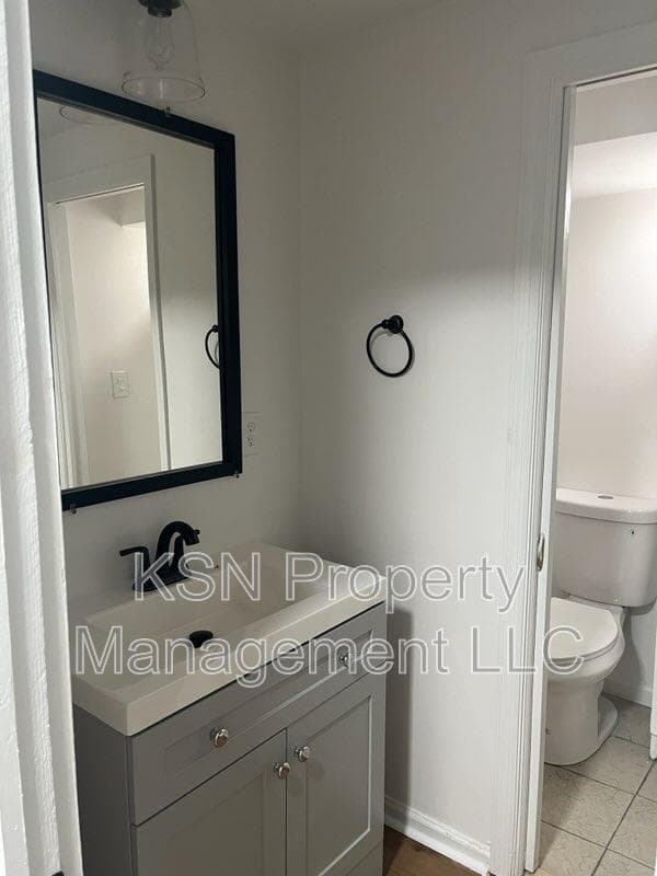 Savannah House: 1011 E 39th St