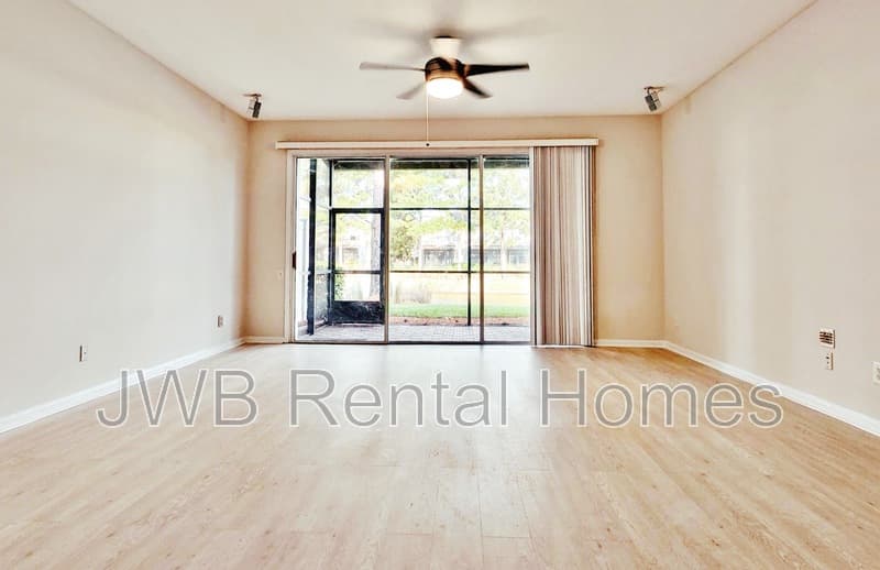Jacksonville Townhome: 7566 Red Crane Ln