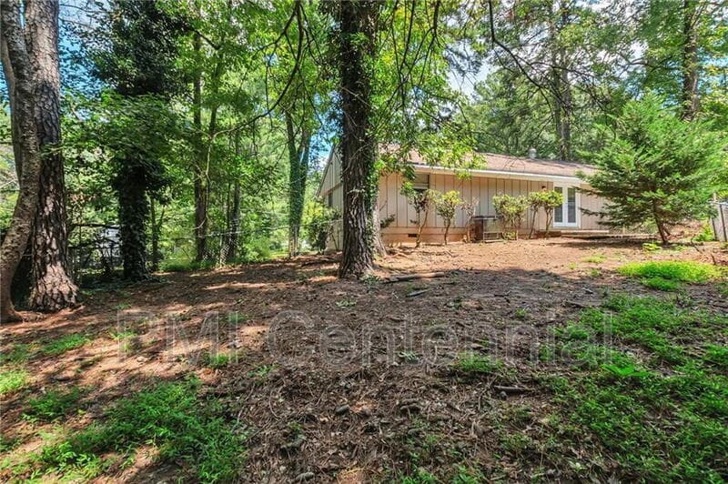 Forest Park House: 484 Evergreen Drive