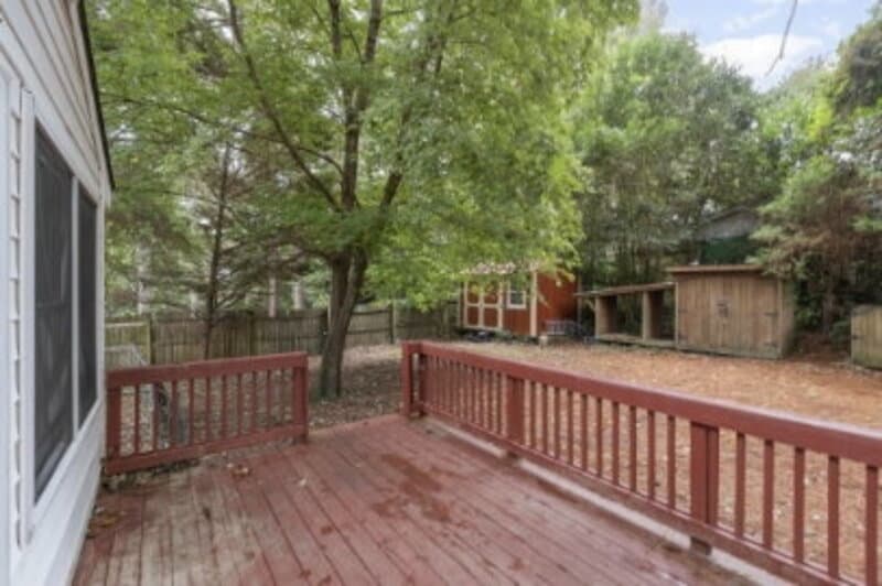 Southern Pines Condo: 555 North Leak Street
