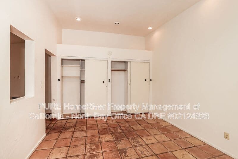 Sonoma Condo: 201 Meadowlark Ln