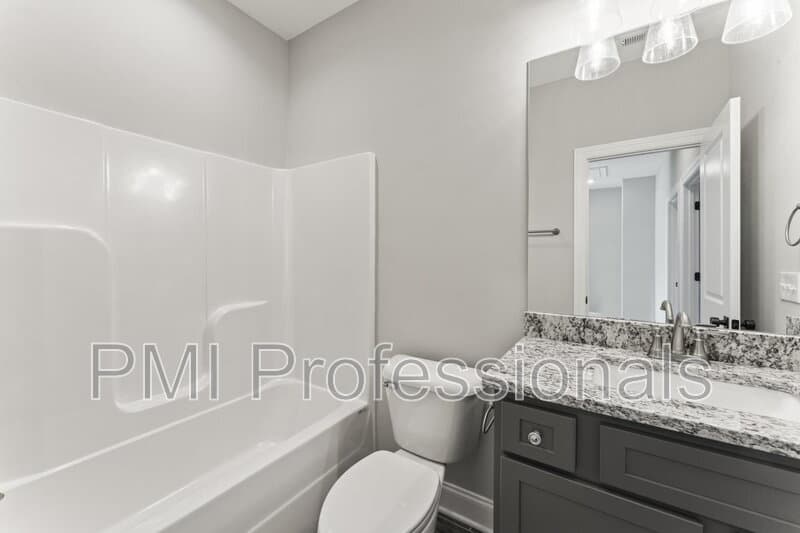 Murfreesboro Townhome: 2124 Gracie Bug Loop