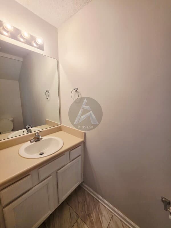 Cartersville Townhome: 17 Middlebrook Dr