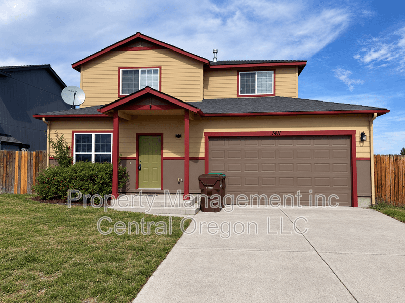 Prineville House: 1411 NW Teal Loop