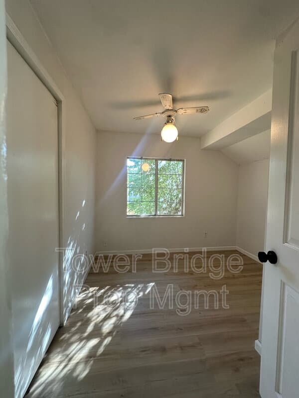 Sacramento Condo: 1313 Lochbrae Rd