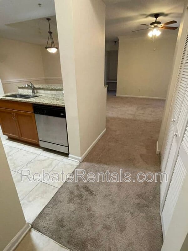 Jacksonville Condo: 10435 Midtown Parkway
