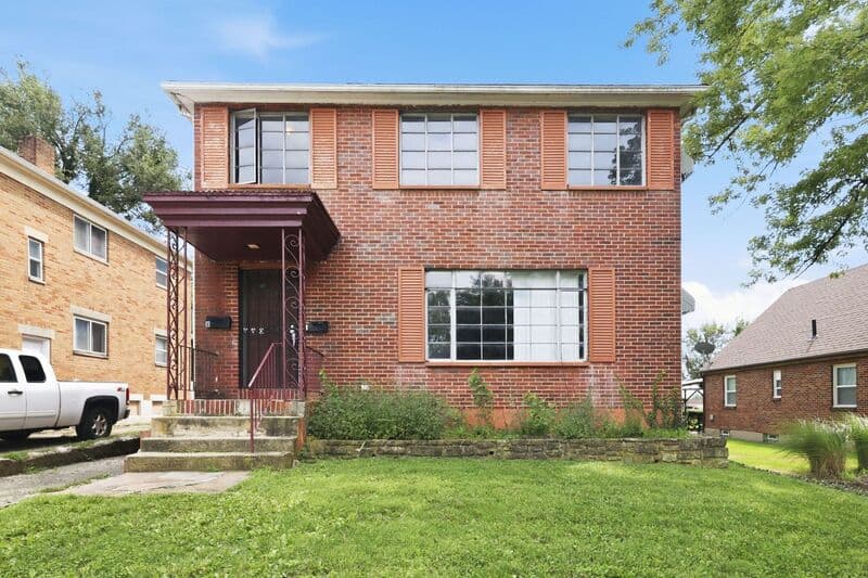 Dayton House: 960 Sherwood Dr