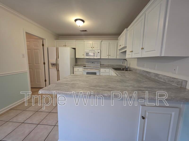 Cabot House: 26 Stonewood Drive
