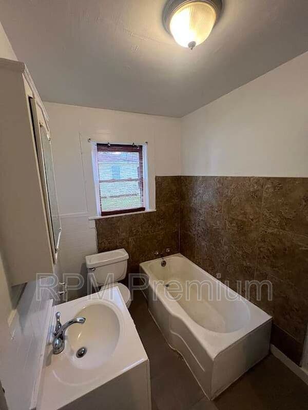 Baton Rouge House: 13313 Sunshine Rd.