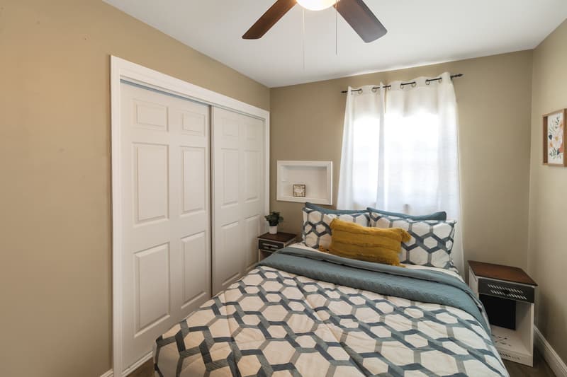 Tampa House: 7703 Southside Lane
