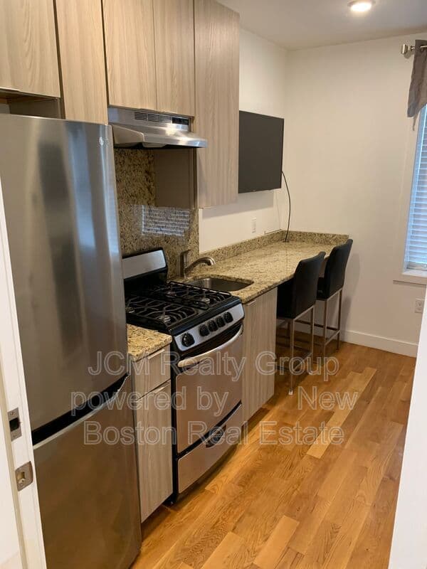 Chelsea Condo: 21 Fifth Street