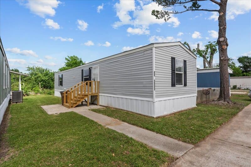 Dickinson House: 2609 Branding Iron Dr,