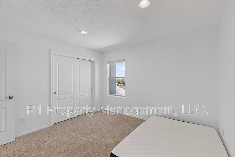 Rio Rancho House: 108 Hue Street