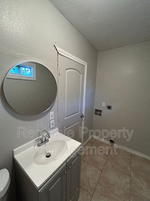 Houston Condo: 7409 Avenue L