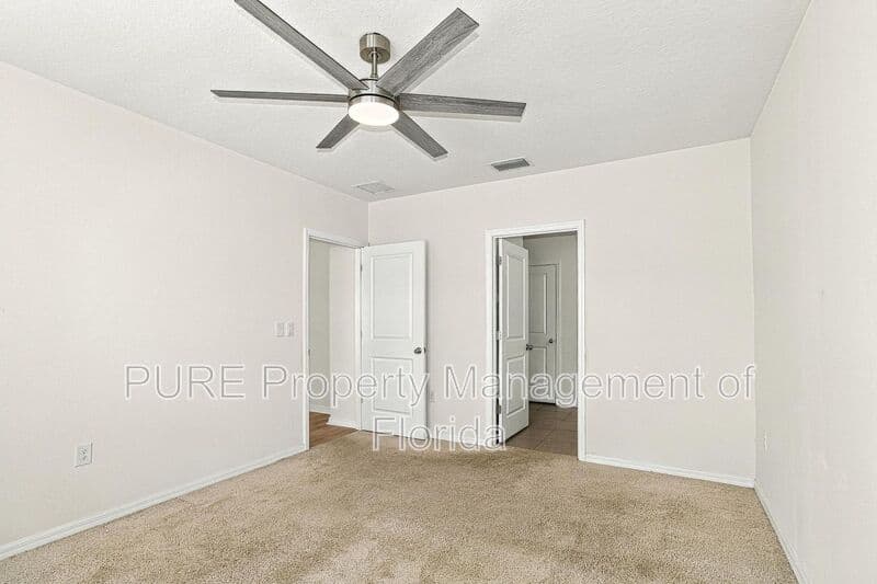 Ocala House: 4950 NE 15th Place