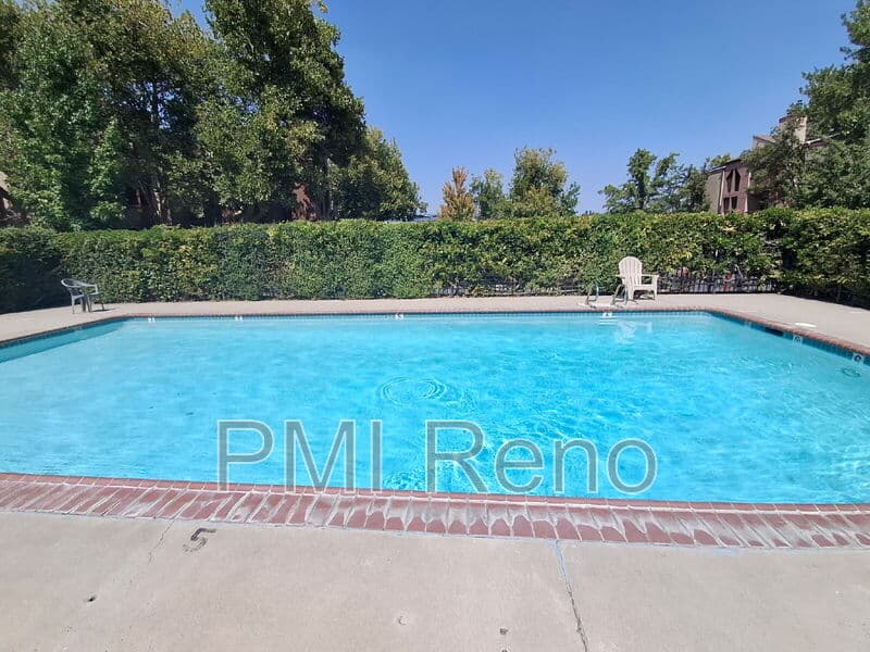 Reno Condo: 1000 Beck St