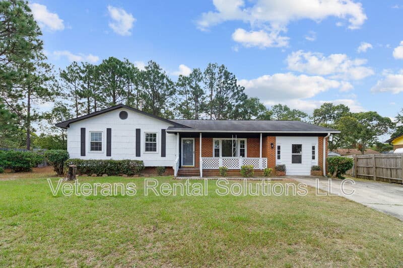 Fayetteville House: 1493 Argon Avenue