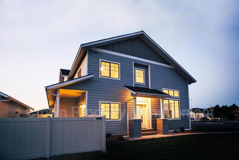 Kalispell House: 114 Taelor Road