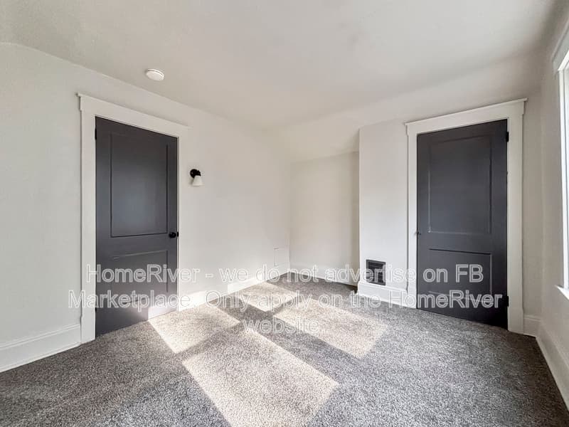 Pittsburgh House: 302 Mathews Ave