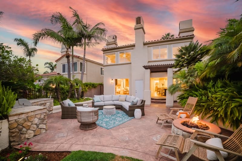 Carlsbad House: 7528 Navigator Circle