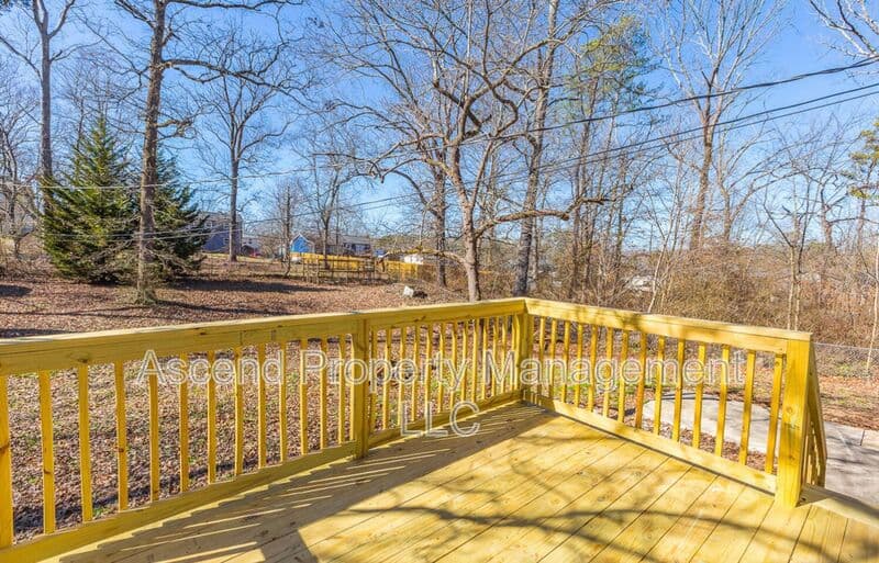 Ooltewah House: 8514 Maplewood Trail