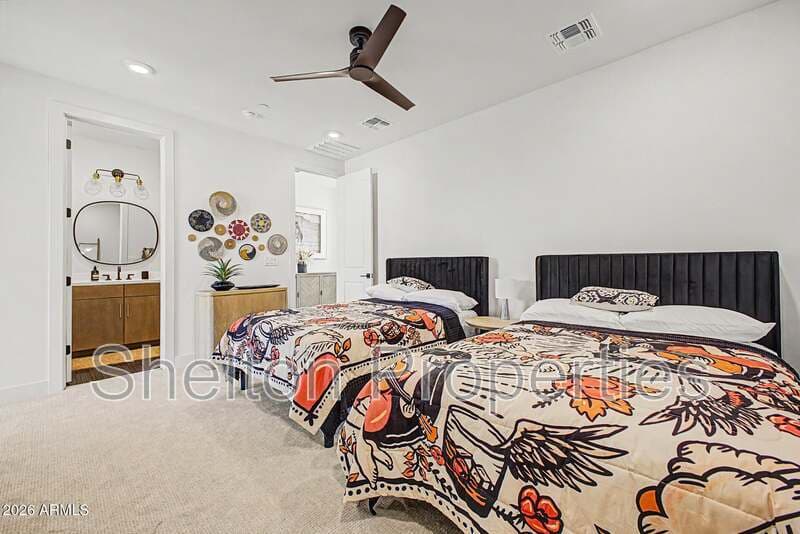 Phoenix Townhome: 2121 W Sonoran Desert Dr, Unit 124