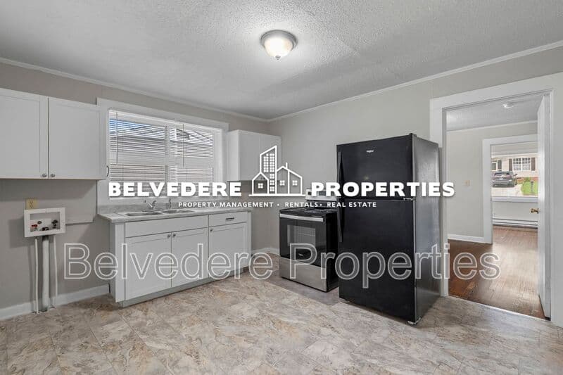 High Point Condo: 114 Charles Ave