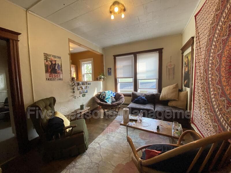 Burlington Condo: 8 Greene St - 4
