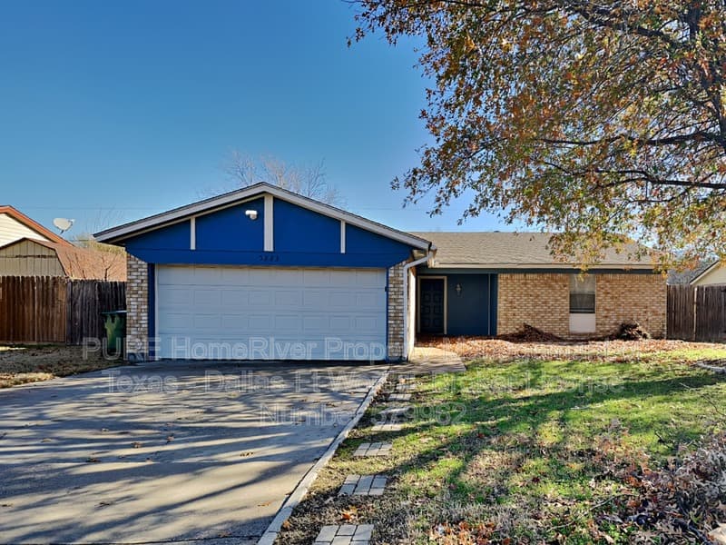 Arlington House: 5223 Windy Meadow Dr