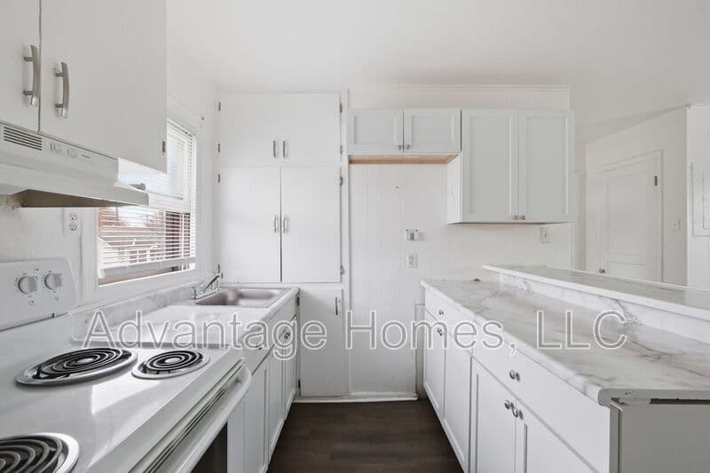Belton Condo: 1015 N Scott Avenue #10