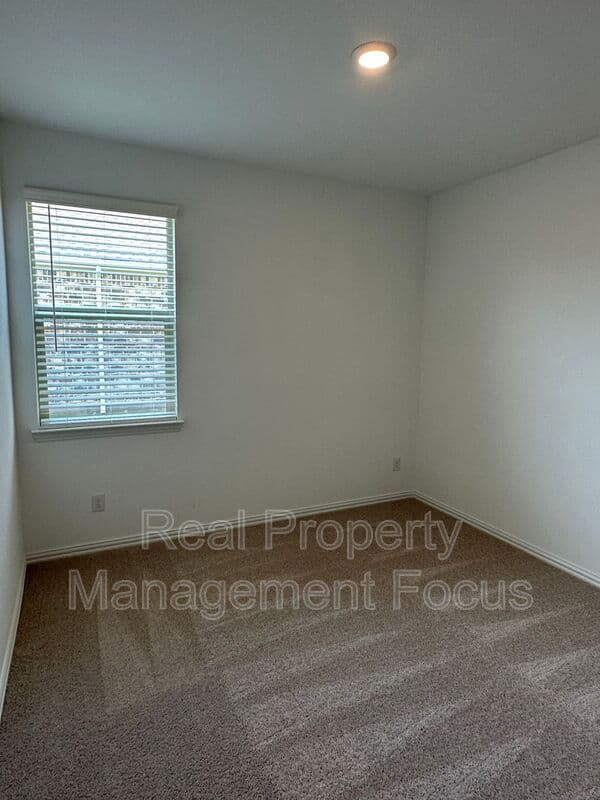 Fate House: 239 Jenkinson Dr