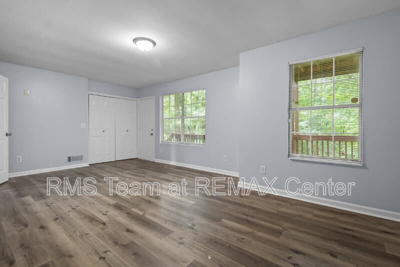 Decatur House: 2262 Cobb Creek Dr