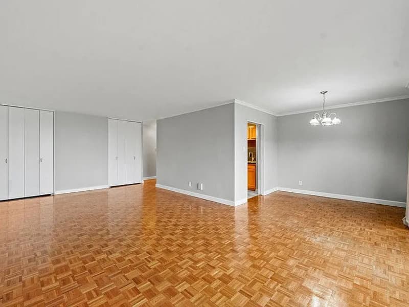 Cincinnati Condo: 2324 Madison Rd