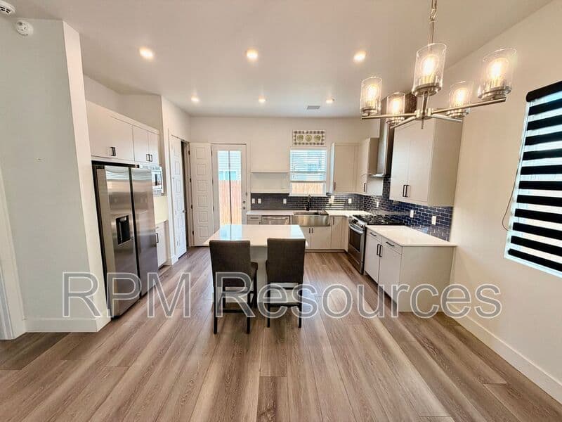 Oklahoma City House: 2529 NW 129th St