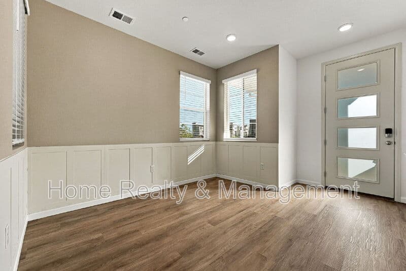 Erie Townhome: 1364 Penner Dr