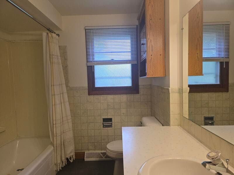 Green Bay Condo: 125-127 Lebrun Street - 125